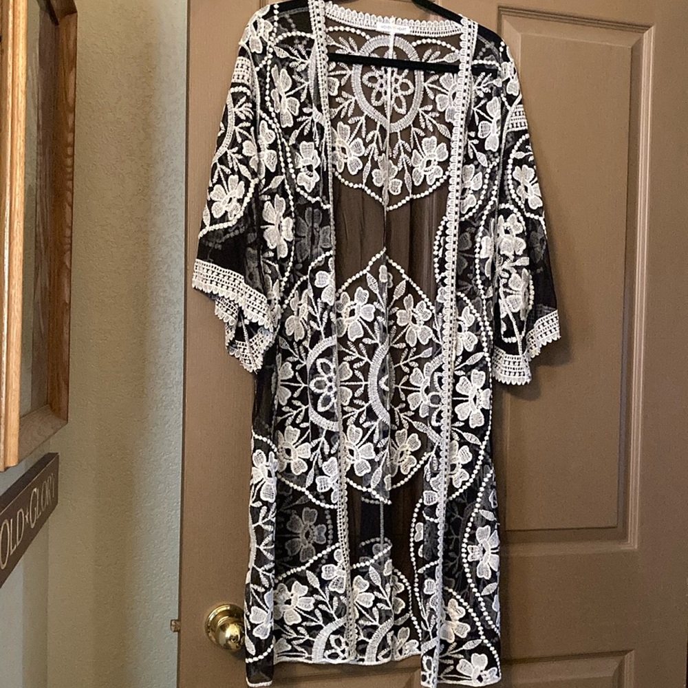 Woven Heart Lace/Crochet Duster Like New!